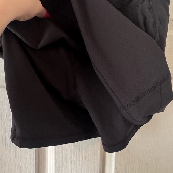 NWT ATHLETA Black “Action Skort in Dobby 16.5”” - Picture 4 of 8